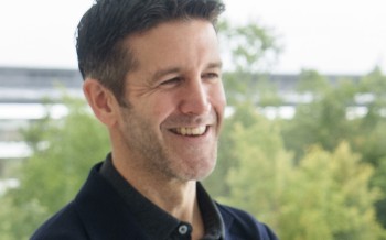 Biographie de John Ternus
