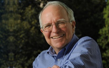 Biographie de Robert E. Hall